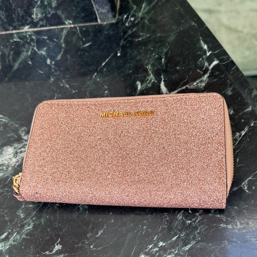 Michael Kors Sparkling Rose Gold Wallet